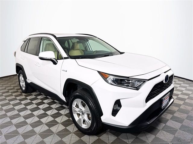 2021 Toyota RAV4 Hybrid XLE