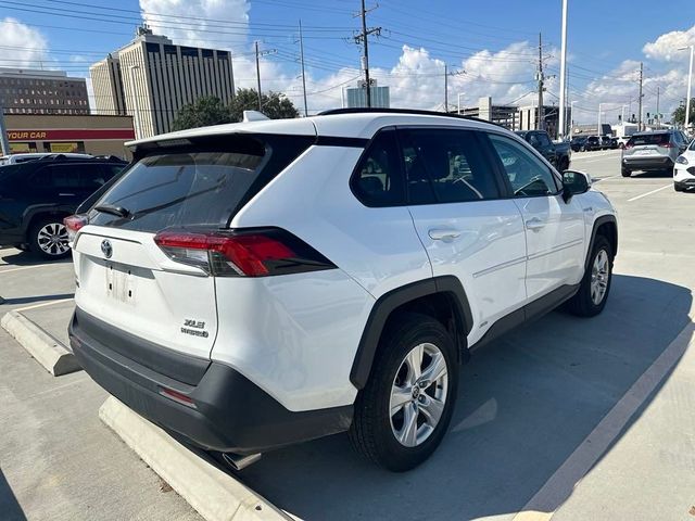 2021 Toyota RAV4 Hybrid XLE