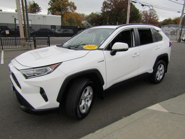 2021 Toyota RAV4 Hybrid XLE