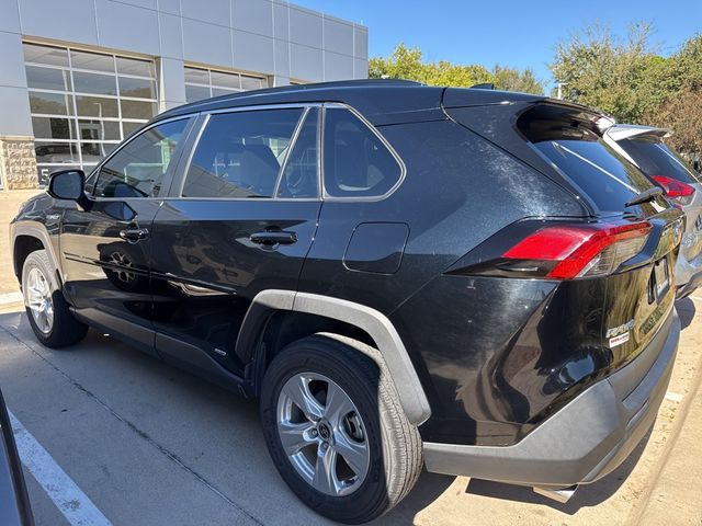 2021 Toyota RAV4 Hybrid XLE