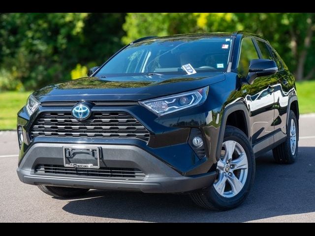 2021 Toyota RAV4 Hybrid XLE