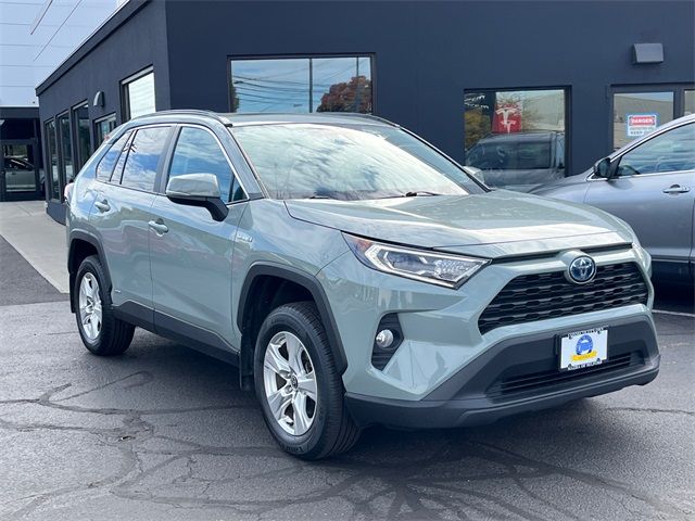 2021 Toyota RAV4 Hybrid XLE