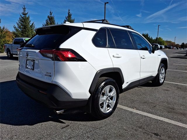 2021 Toyota RAV4 Hybrid XLE