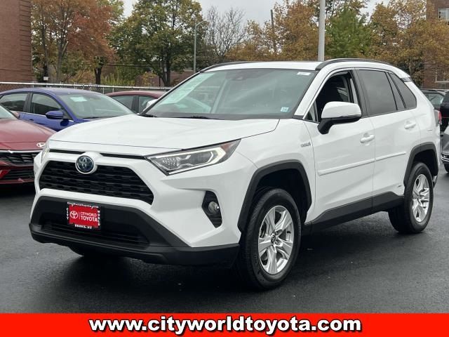 2021 Toyota RAV4 Hybrid XLE