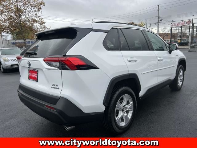 2021 Toyota RAV4 Hybrid XLE