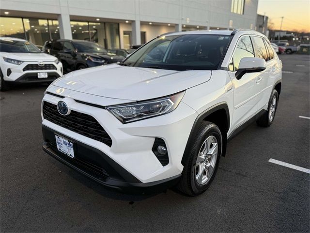 2021 Toyota RAV4 Hybrid XLE