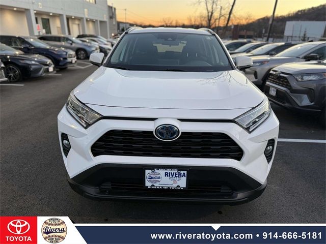 2021 Toyota RAV4 Hybrid XLE