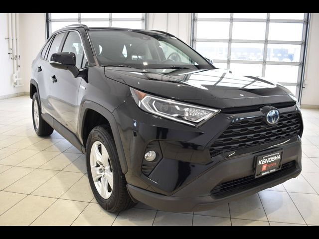 2021 Toyota RAV4 Hybrid XLE