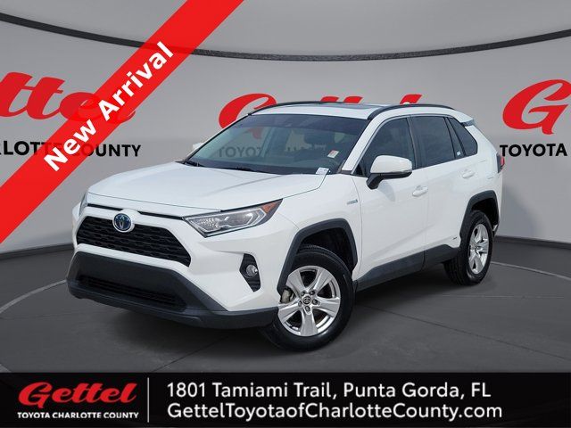 2021 Toyota RAV4 Hybrid XLE