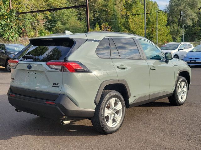 2021 Toyota RAV4 Hybrid XLE