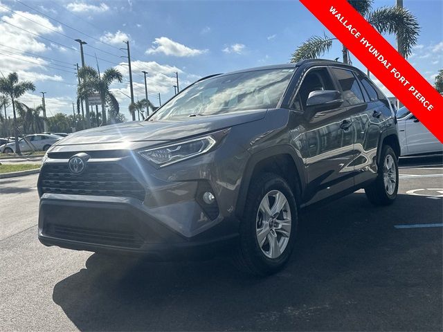 2021 Toyota RAV4 Hybrid XLE