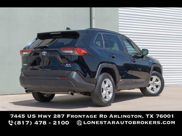 2021 Toyota RAV4 Hybrid XLE