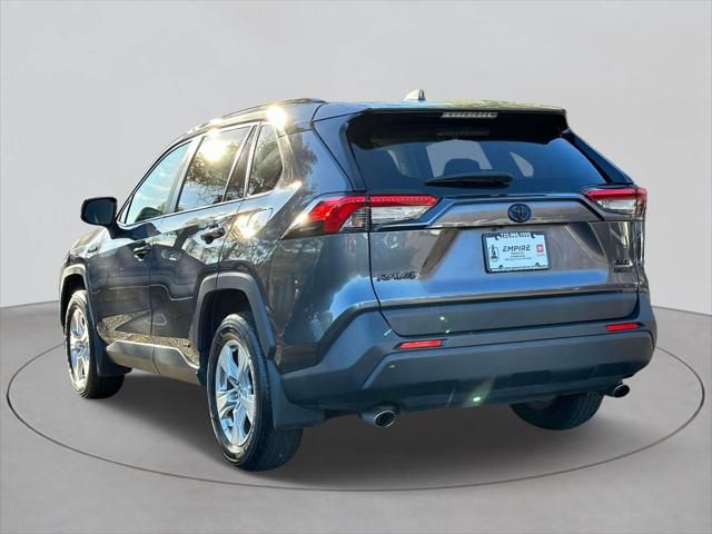 2021 Toyota RAV4 Hybrid XLE