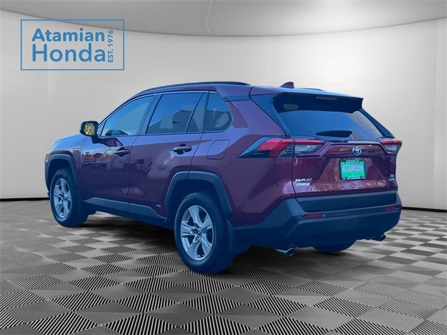 2021 Toyota RAV4 Hybrid XLE