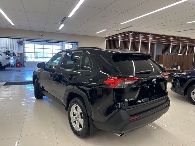 2021 Toyota RAV4 Hybrid XLE