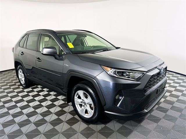 2021 Toyota RAV4 Hybrid XLE