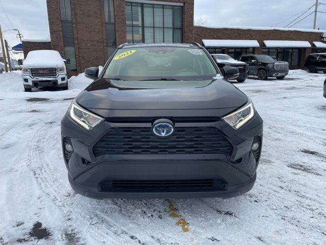 2021 Toyota RAV4 Hybrid XLE