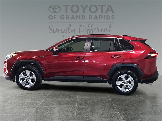 2021 Toyota RAV4 Hybrid XLE