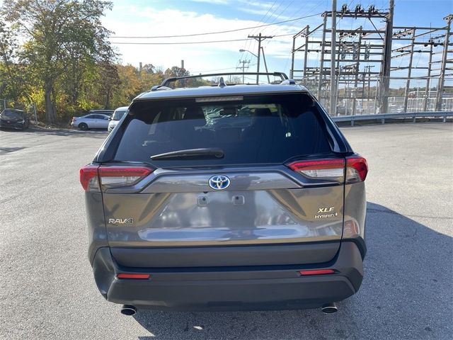 2021 Toyota RAV4 Hybrid XLE