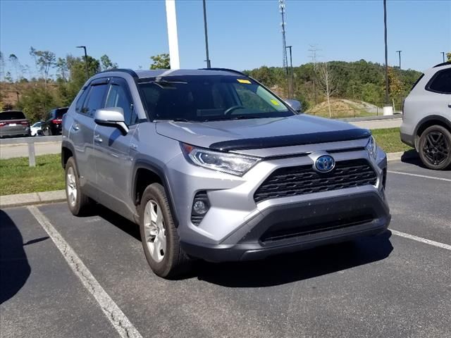 2021 Toyota RAV4 Hybrid XLE