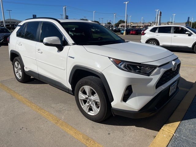 2021 Toyota RAV4 Hybrid XLE