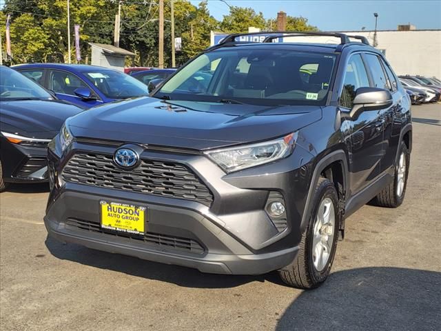 2021 Toyota RAV4 Hybrid XLE