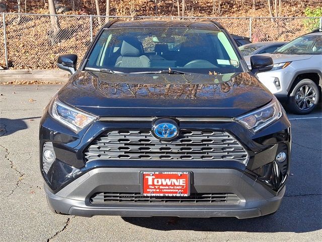 2021 Toyota RAV4 Hybrid XLE