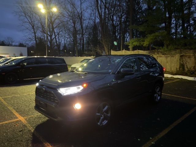 2021 Toyota RAV4 Hybrid XLE Premium