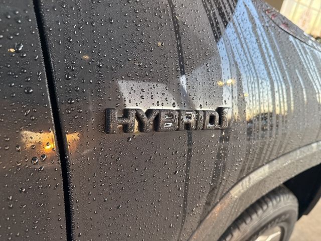 2021 Toyota RAV4 Hybrid XLE Premium