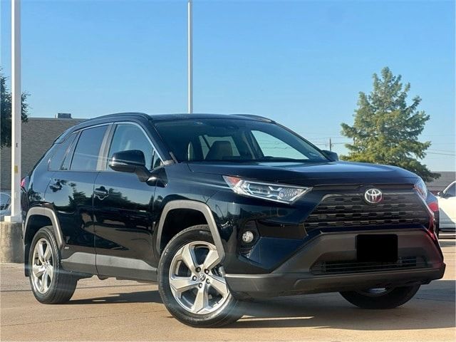 2021 Toyota RAV4 Hybrid XLE Premium