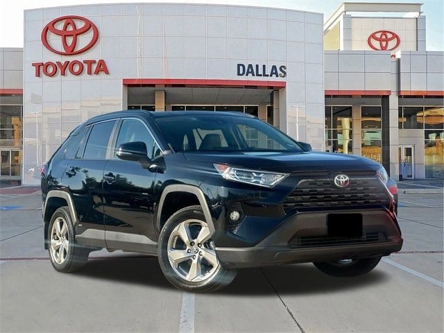 2021 Toyota RAV4 Hybrid XLE Premium