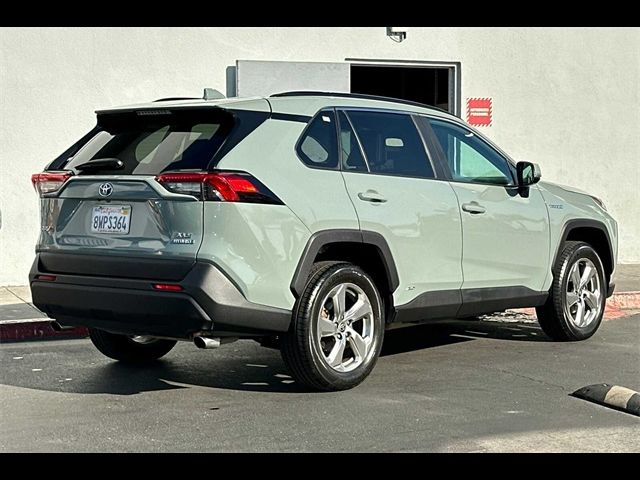 2021 Toyota RAV4 Hybrid XLE Premium