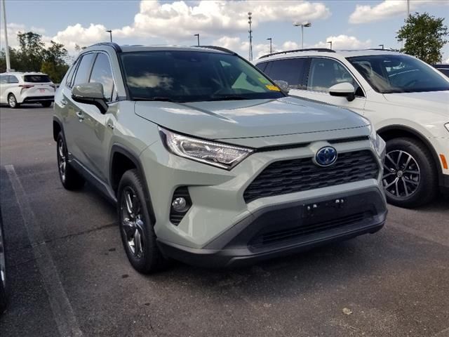 2021 Toyota RAV4 Hybrid XLE Premium