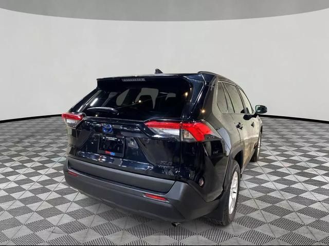 2021 Toyota RAV4 Hybrid XLE