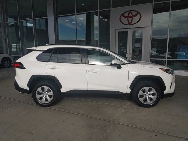 2021 Toyota RAV4 LE