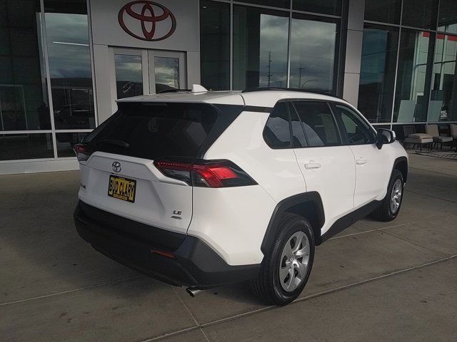 2021 Toyota RAV4 LE