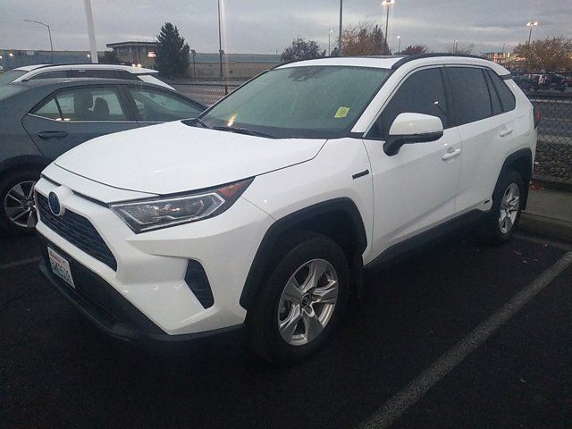 2021 Toyota RAV4 Hybrid XLE