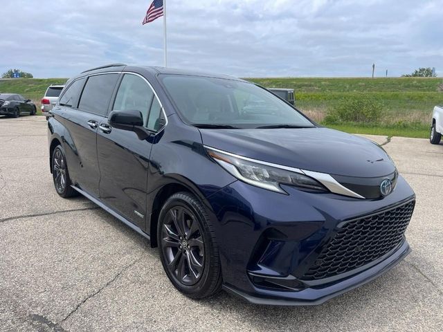 2021 Toyota Sienna XSE