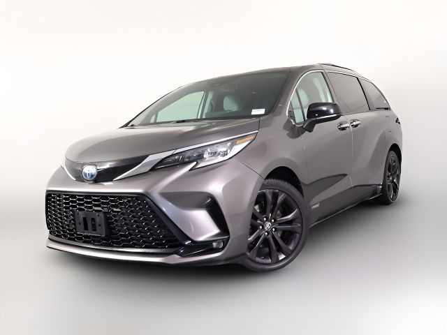 2021 Toyota Sienna XSE