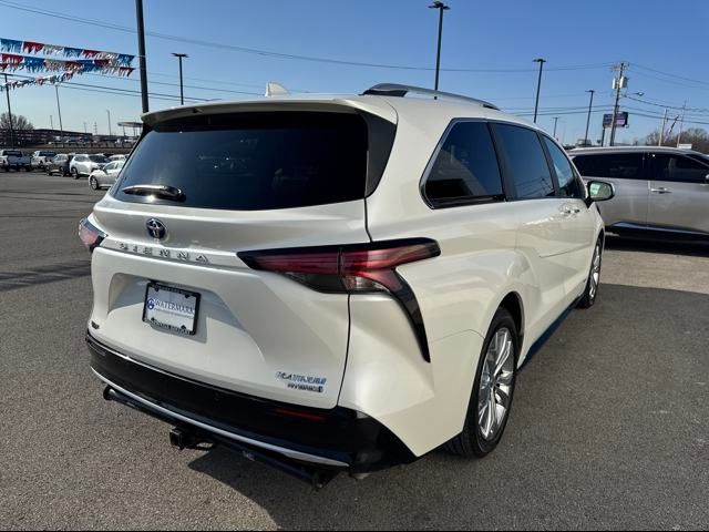 2021 Toyota Sienna Platinum