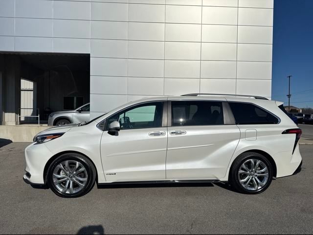 2021 Toyota Sienna Platinum