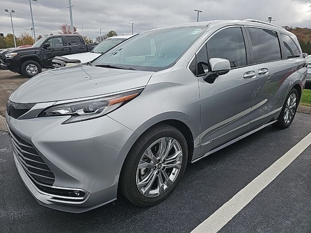 2021 Toyota Sienna Platinum