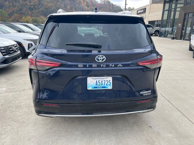 2021 Toyota Sienna 