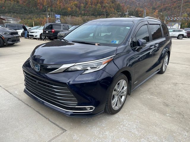 2021 Toyota Sienna 