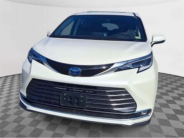 2021 Toyota Sienna Platinum