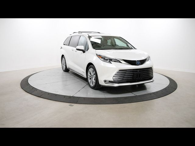 2021 Toyota Sienna Platinum