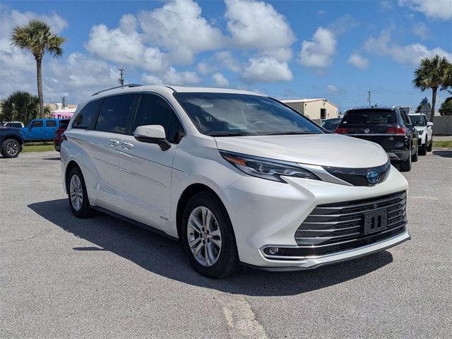 2021 Toyota Sienna Platinum