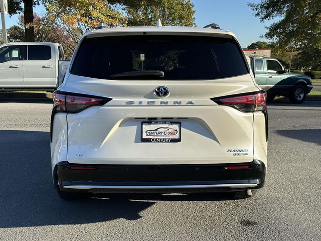 2021 Toyota Sienna Platinum