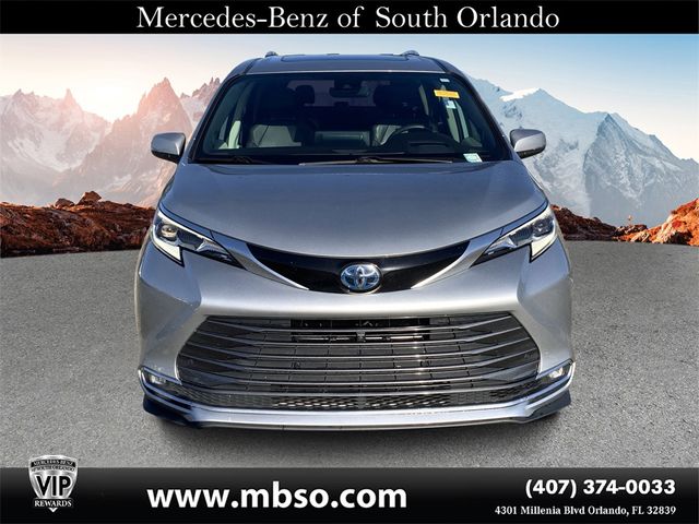 2021 Toyota Sienna 