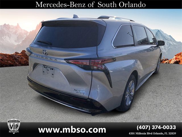 2021 Toyota Sienna 